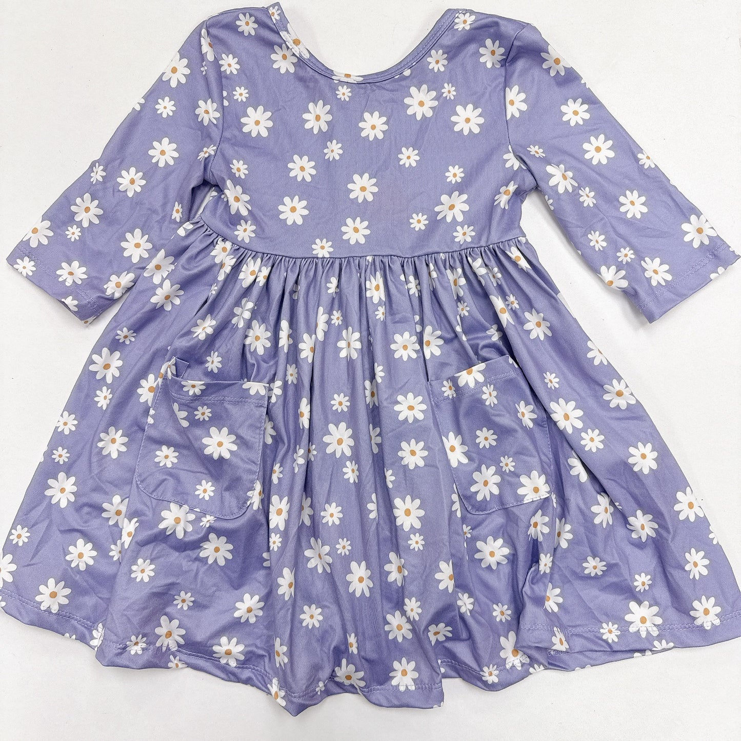 Dainty Daisies 3/4 sleeve dress