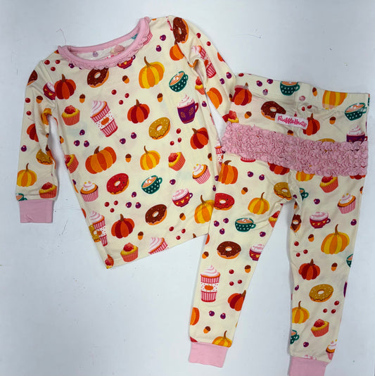 Fall Treats Ruffle l/s PJ set